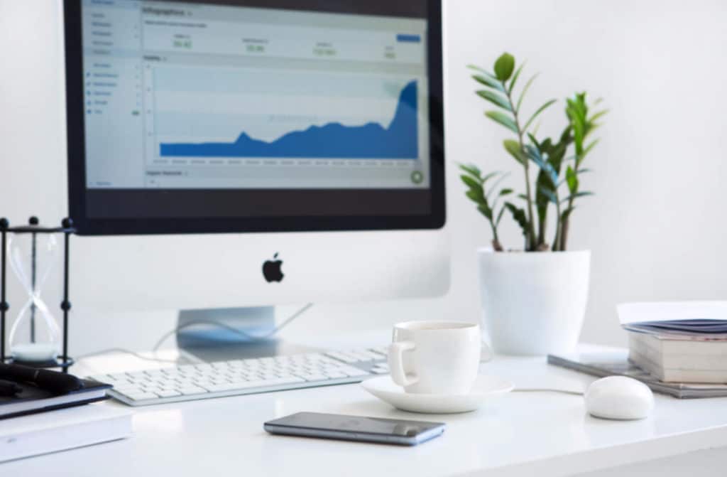 mac-showing-analytics