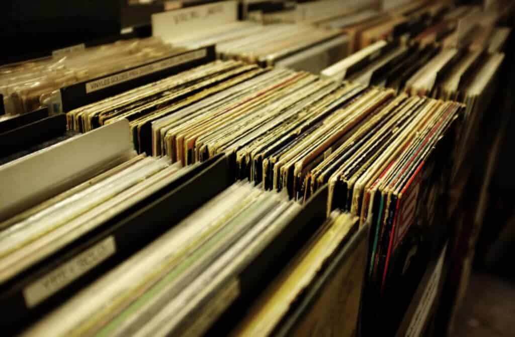 many-vinyl-discs
